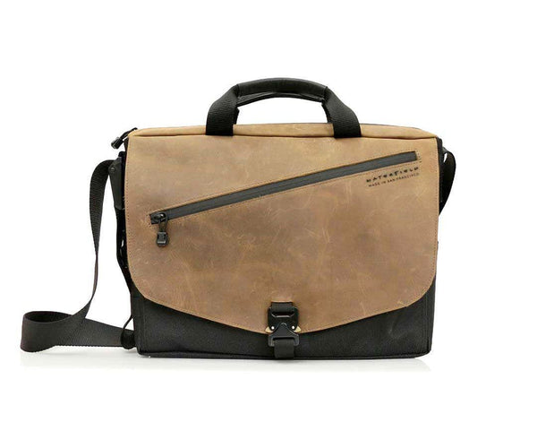 Staad Attaché